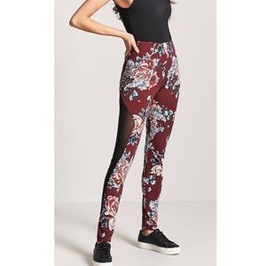 Maroon floral leggings, brand new never worn.